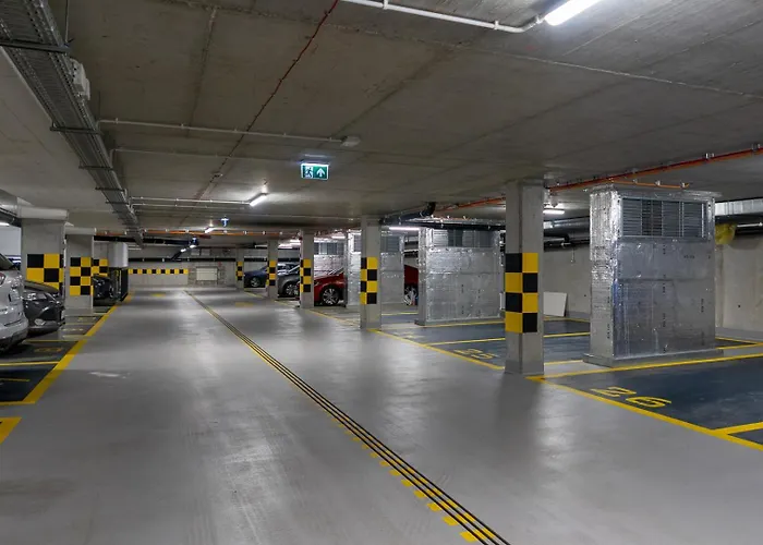 Zupnicza - Parking And Balcony - By Rentujemy Apartment Warsaw