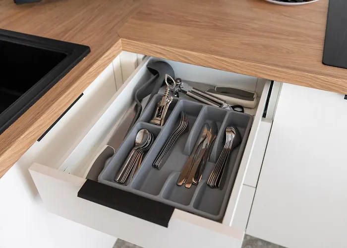 Zupnicza - Parking And Balcony - By Rentujemy Apartment Warsaw